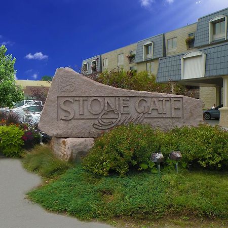Stone Gate Inn Orillia Buitenkant foto